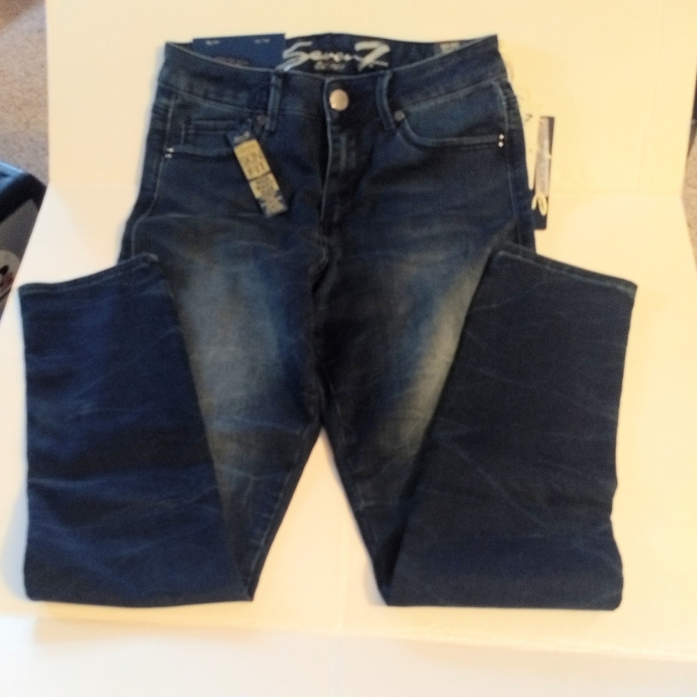 7 For All Mankind High Rise Skinny - Picture 3 of 7